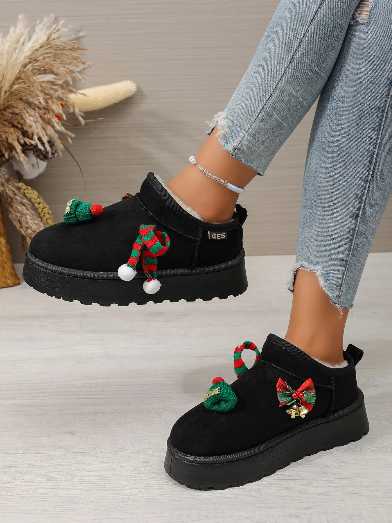Cute Christmas Ornament Thick Sole Snow Boots, Women's Fall Winter Warm Fuzzy Short Boots, Cozy Slip-On Cotton Shoes, Ideal Gift