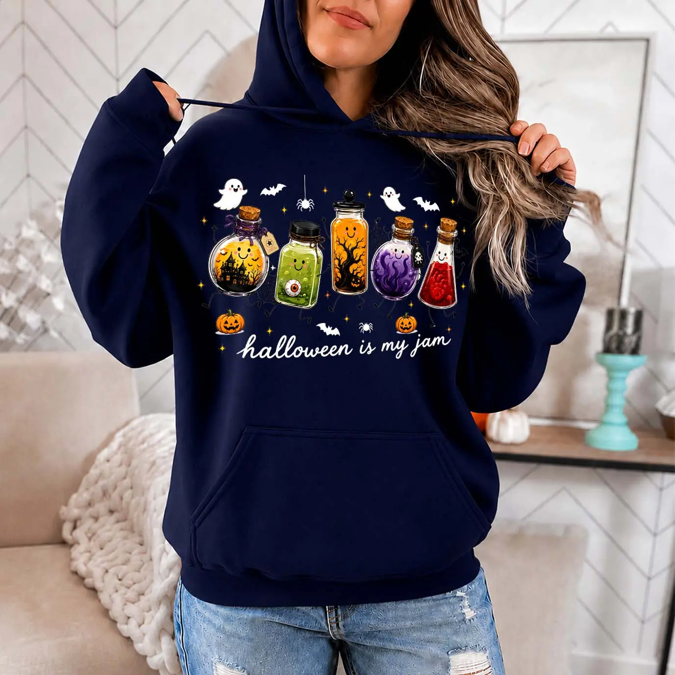 Women’s Halloween Potion Bottle Graphic Hoodie, Cute Ghost Pumpkin Bat & Magic Jar Print Pullover Sweatshirt, Cozy Long Sleeve Fall Top with Front Pocket, Spooky Autumn Hoodie for Halloween Parties, Trick or Treat Nights & Weekend Wear