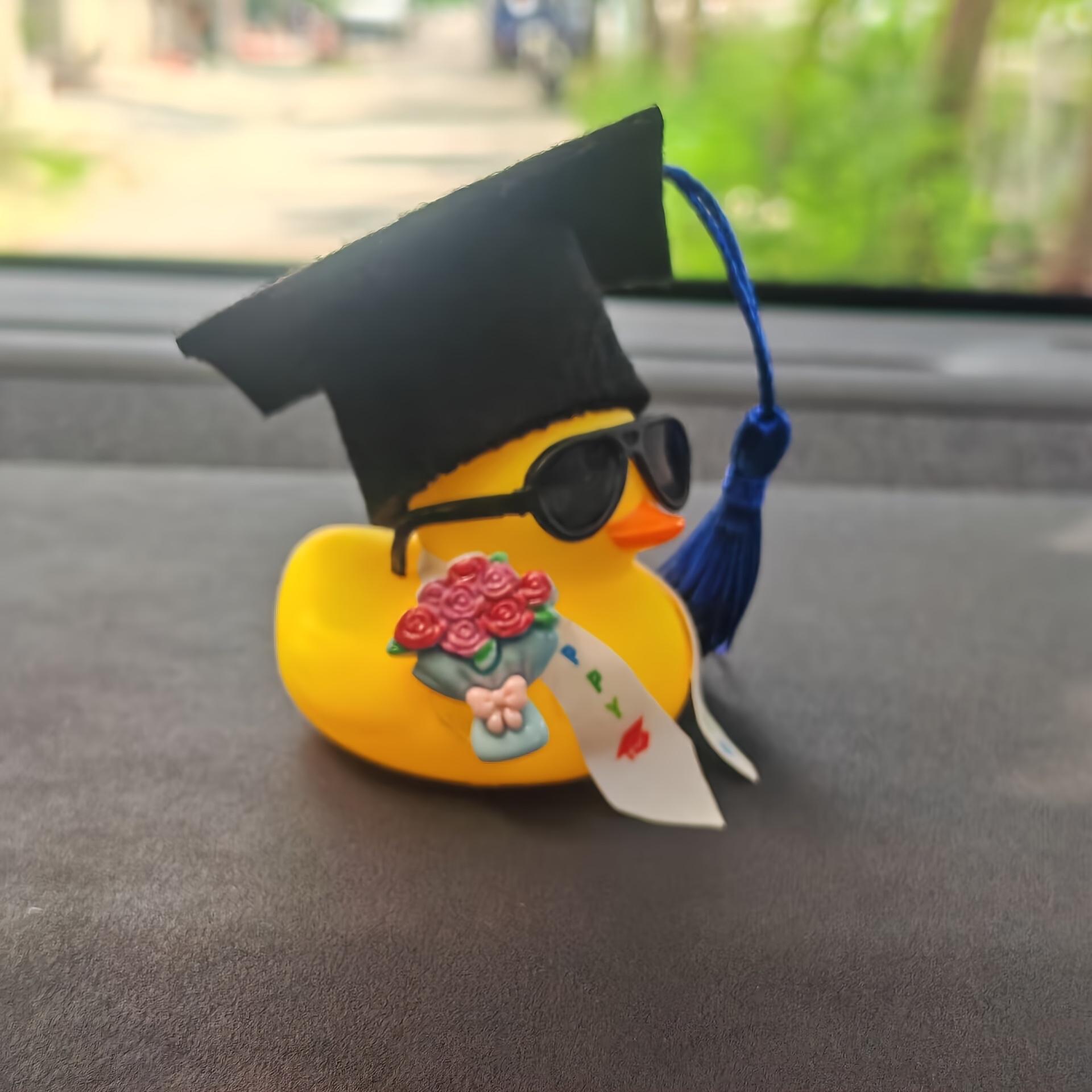 Graduation Duck with Diploma & Tassel - Cute Yellow Duck with Glasses Suitable for Car Dashboard Decor, Graduation Party Favors, Diploma Holder Gift for Graduation Decoration, Capable for Car and Events Decorations