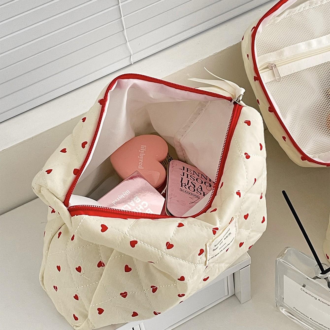 3/1Pcs Quilted Heart Pattern Travel Makeup Bag, Large Capacity Portable Cosmetic Bag, Ideal for Women/girls, Perfect Gift for Travel