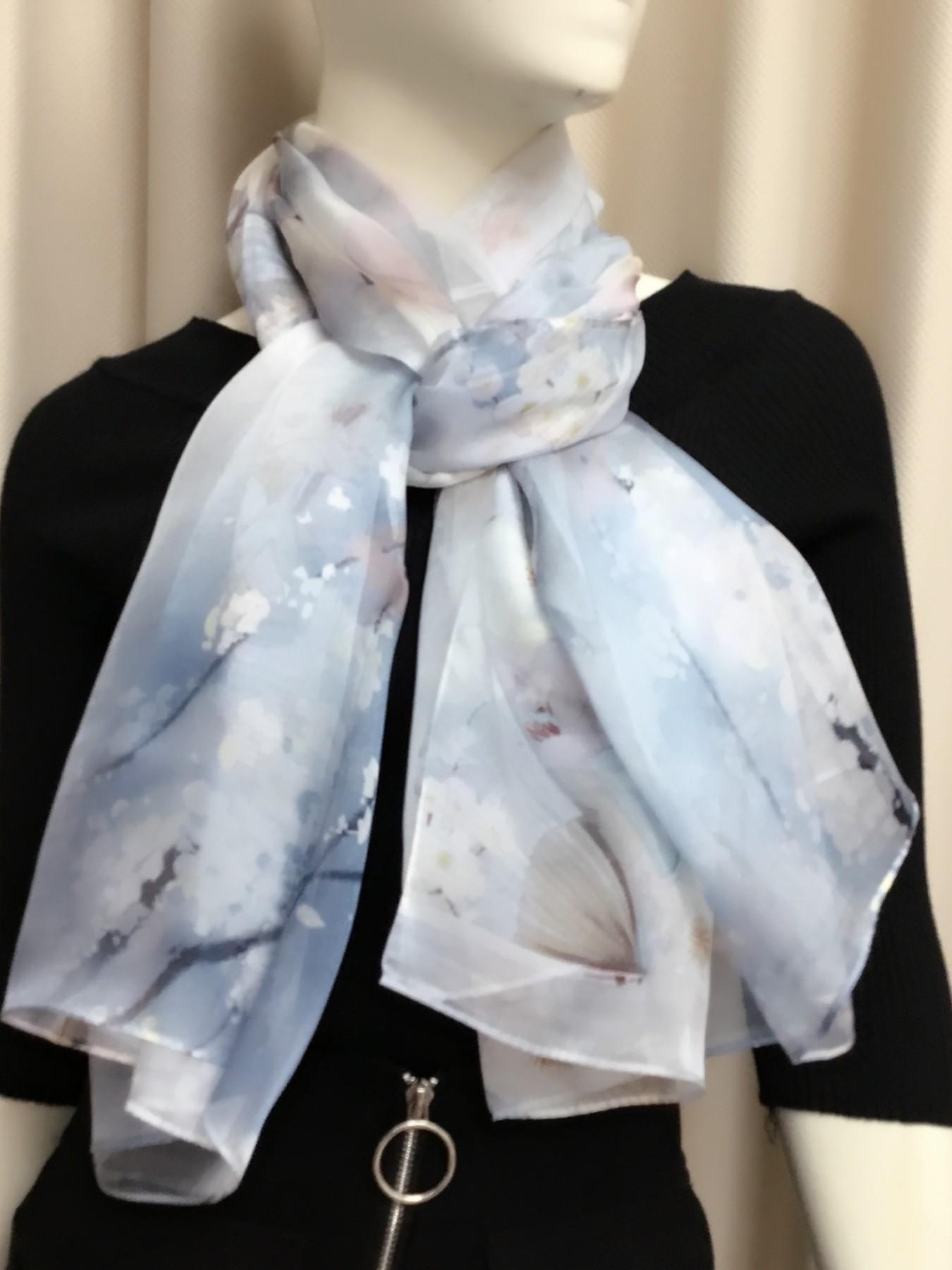 175cm*110cm Printed Silk Shawl for Women, High-End Silk Scarf, Lotus Pattern, 100% Mulberry Silk, Soft and Breathable, Ideal Gift