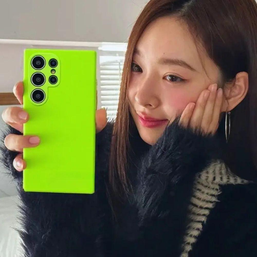 Fluorescent Liquid Silicone Phone Case for Samsung S26 Ultra S25 S24 S23 Ultra, Anti-Drop Soft Edge Cover, Protective Shell