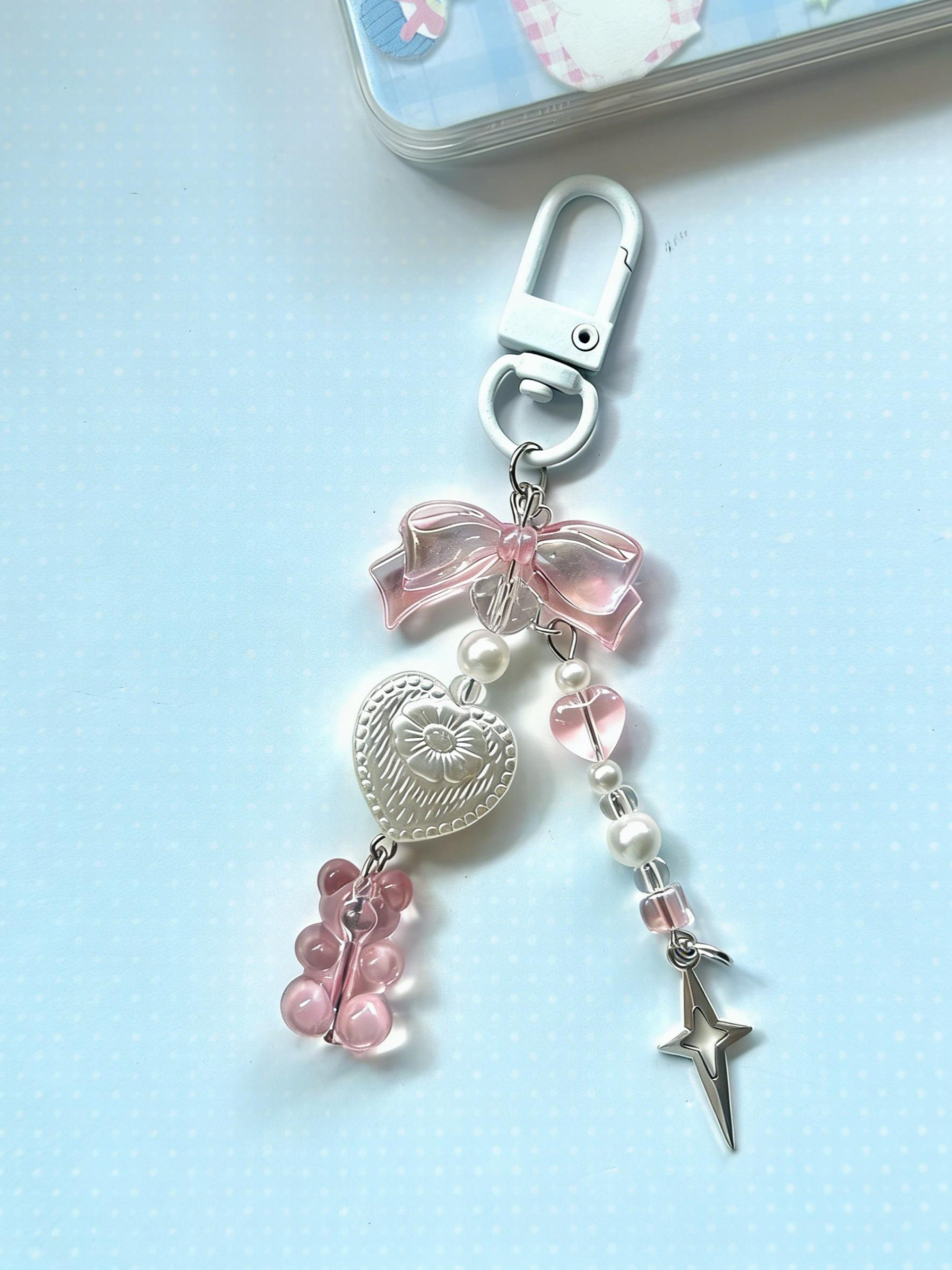 Cute Bear Design Keychain, Fashion Heart Pendant Keychain, Women and Girls, Birthday Gift, Versatile Bag Charm Keychain