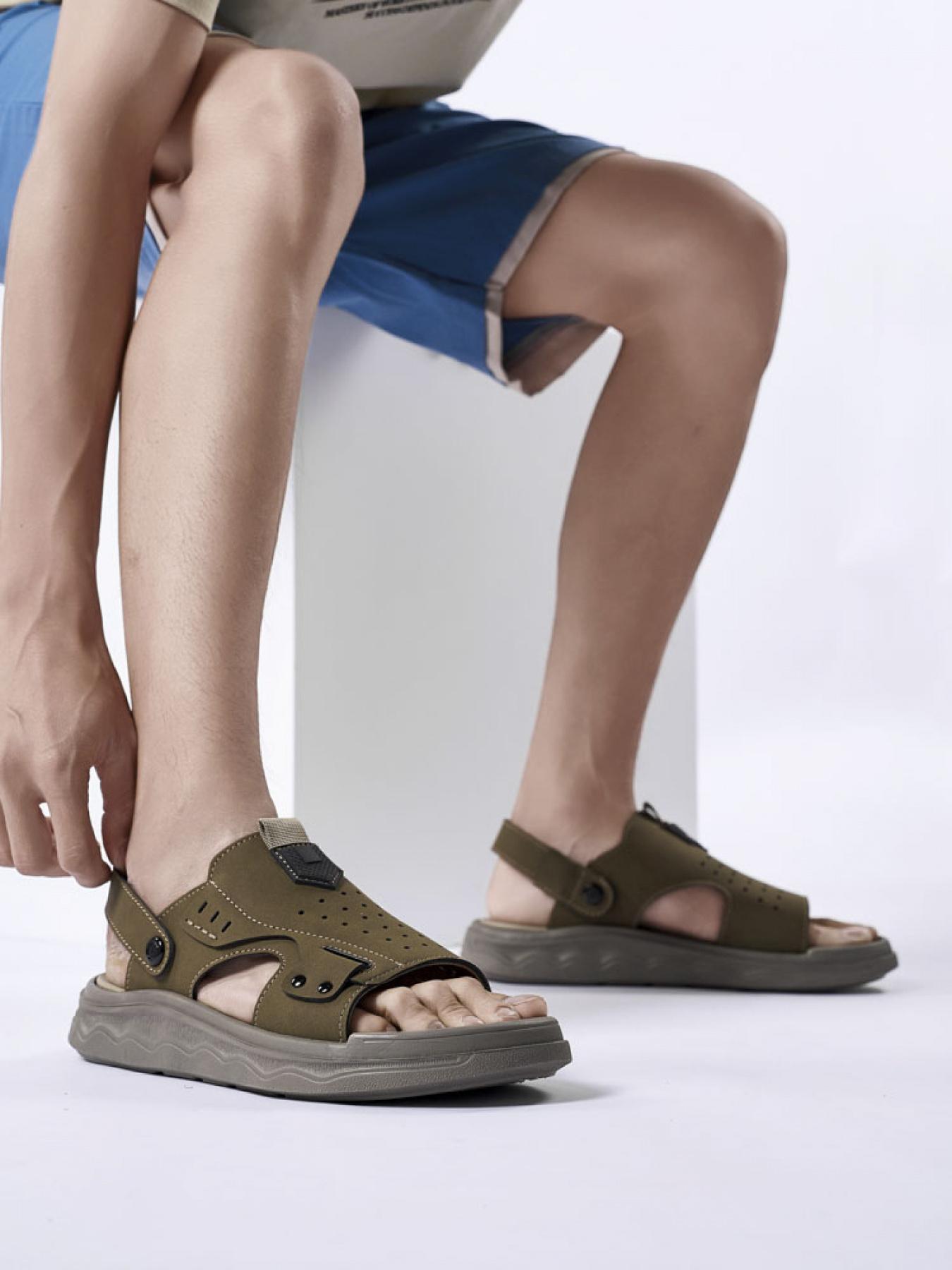 Men's Solid Color Dual-Wear Velcro Closed-Toe Sandals Thick-Soled Breathable Beach Shoes Non-Slip Wear-Resistant Outdoor Water-Resistant Sandals