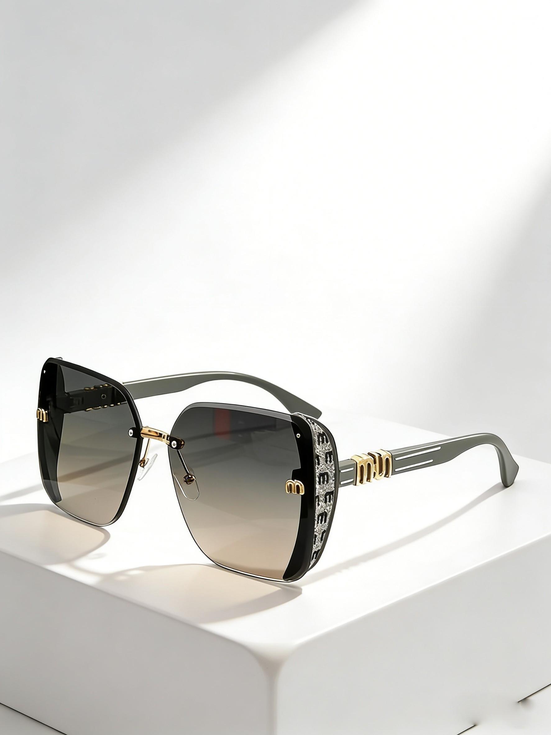 2026 Unisex Large-Frame Fashion Glasses, Trendy Square Sunglasses, Trendy Beach Eyewear, Retro Design for Daily Wear, Photography, Travel, Beach, All Seasons