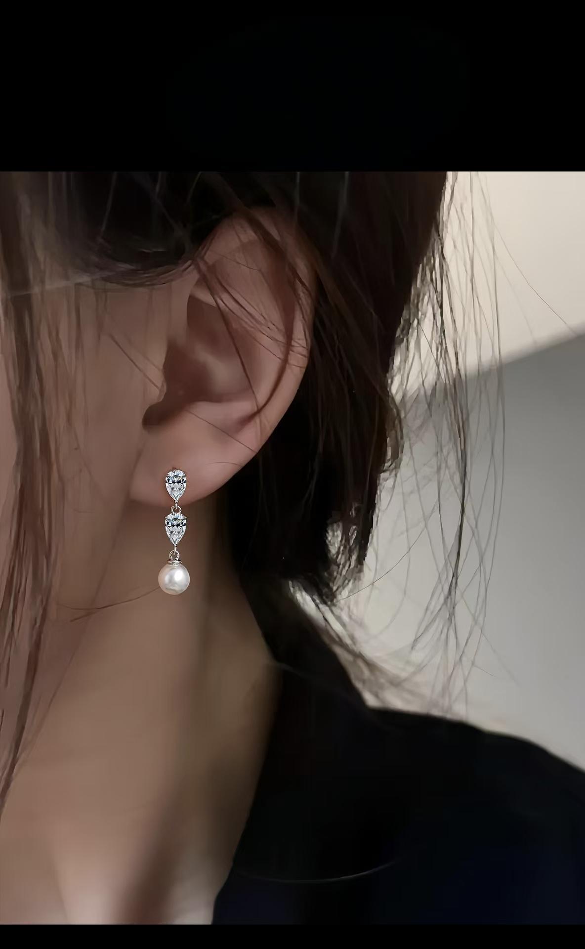 S925 sterling silver teardrop stud earrings with D color VVS moissanite and pearls; unique design, light luxury high-end feel; women’s moissanite jewelry earrings