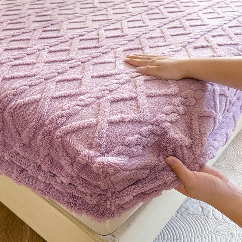 King Queen Size Diamond Pattern Bed Sheet Set, Soft Washable Fabric, Deep Pocket Design, Includes 1 Fitted Sheet and 2 Pillowcases #GLOBAL PICKS