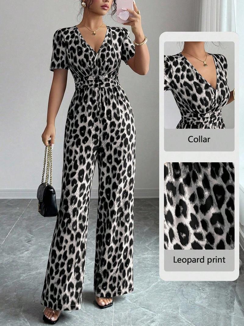 Women's Leopard Print V-Neck Jumpsuit Y2K, Waist Cinched Pleated Design, Wide Leg, Comfortable Fitted Fabric, Perfect for Dates and Outings