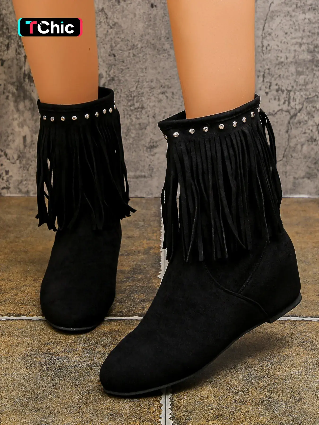 Women's Western Style Fringe Mid-Calf Boots, Flats Round Toe Design, Fashionable Trendy Footwear for Women, Perfect for Casual Wear, Pull On Boots