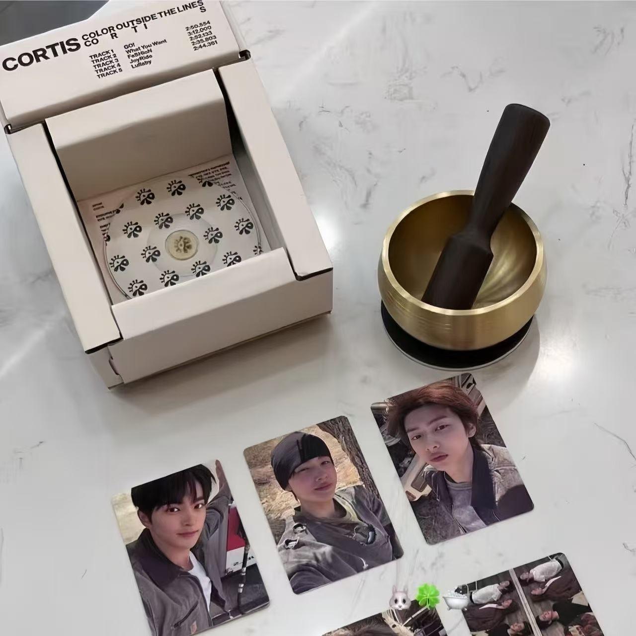 Cortis — 1st EP color “Outside the Lines” singing bowl version, output tray (R), photo card; no electricity required