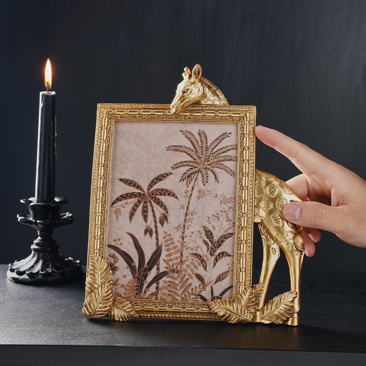 Golden Resin Long Neck Giraffe Decorative Frame, Rectangular Photo Display Frame for Home Decoration, Ideal for Photography Props