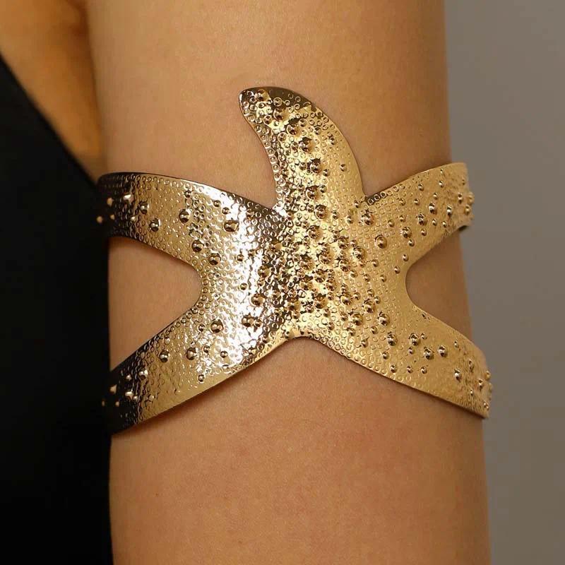 Women's Vintage Gold Geometric Star Metal Texture Adjustable Size Female Cuff Bracelet, Exaggerated Open-Arm Design for Casual Wear Fashion Jewelry, Open Arm Shape