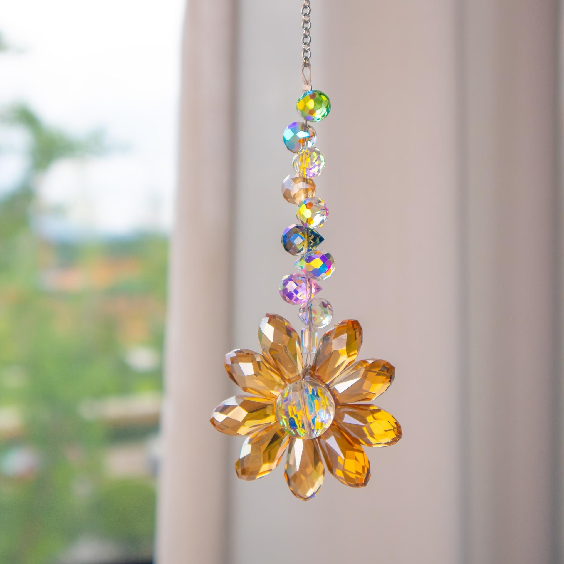 Hangable Sunflower Crystal Suncatcher - 6-Color Rainbow Maker Prism Hanging Decor, Window Light Catcher, Aesthetic Home Garden Ornament Gift