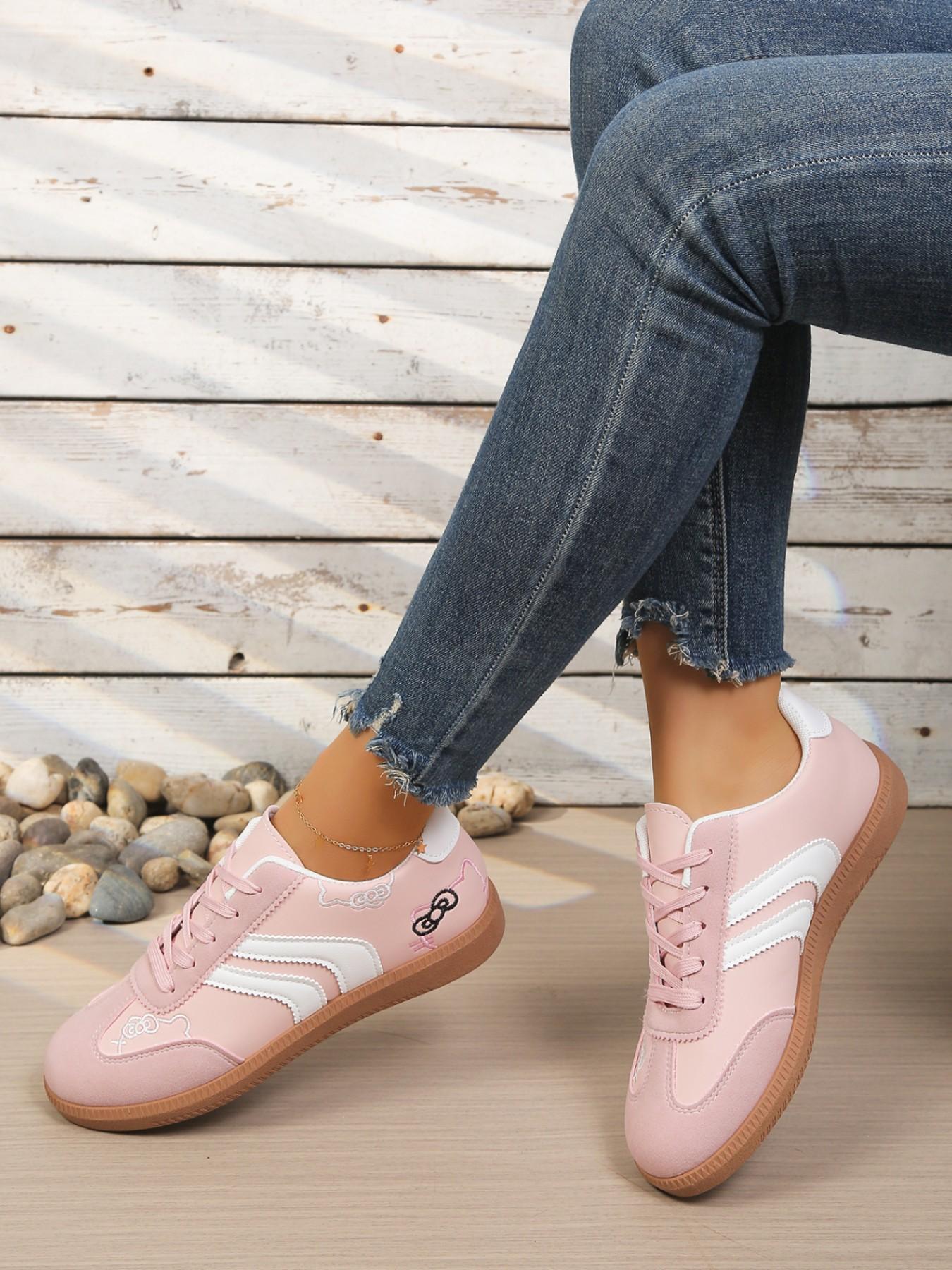 2026 New Track Shoes, Soft Texture, Easy to Maintain, Suitable for Daily Commute, Campus Wear, Light Sports, Patchwork Design