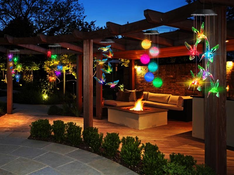 New Year color-changing wind chimes, solar-powered, 6-LED waterproof outdoor decorative hanging lamp, a perfect holiday gift for mom, wife, or children.Affordable and high-quality, suitable for porches, patios, and gardens.