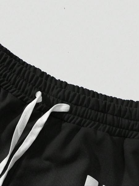 Two-Piece Set Men's Star Print Short Sleeve Tee & Drawstring Waist Shorts Set, Regular Fit Casual Round Neck T-shirt & Track Shorts, Men's Summer Clothes