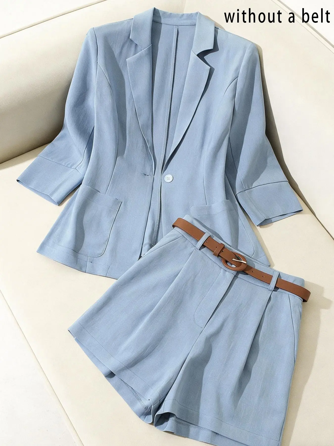 Two piece set of women's casual and fashionable summer suit Two pieces outfits Matching suit shorts set, waist cinched mini suit Jacket+shorts two-piece temperament commuting set, suitable for all seasons, suitable for home, indoor, outdoor wear