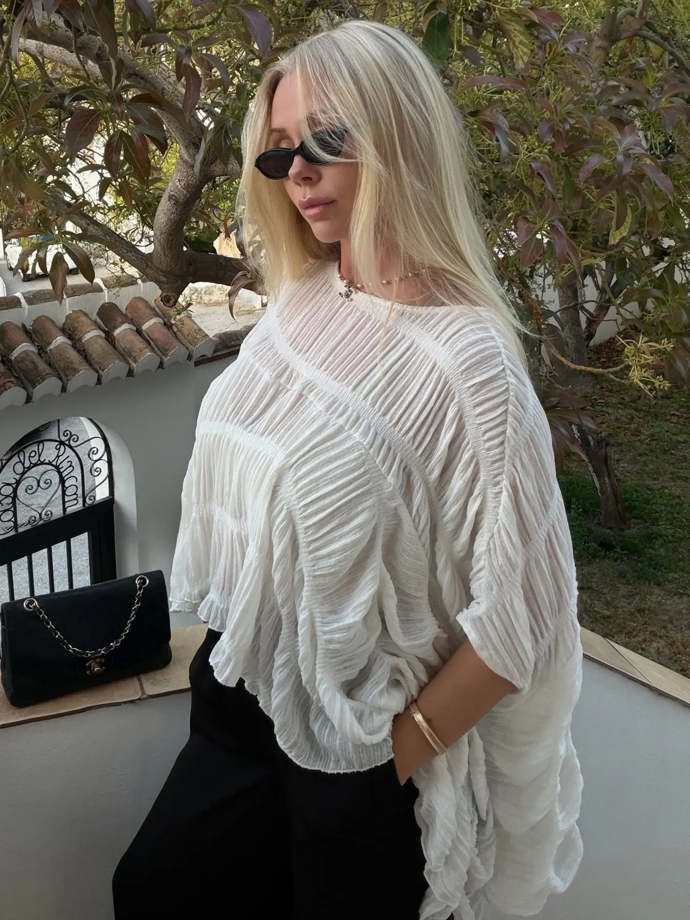 White Ruffle Tops for Women Asymmetric Loose Cape Top Woman off Shoulder Casual Top Elegant Woman Top Women's Fashion Female Summer Holiday Beach Women Top