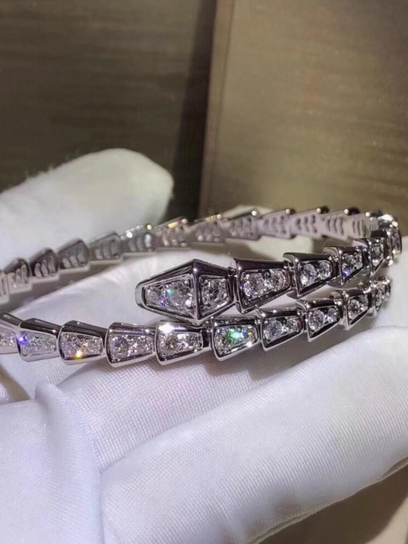 Elegant Snake-Shaped Rhinestone Bracelet for Women, High-End Luxury Round Simple Design, Fashionable Statement Jewelry