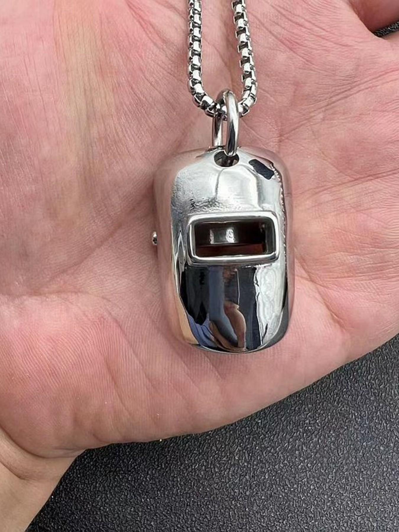 Wind Simple Fashion Unique Welder Mask Third-Level Helmet Titanium Steel Necklace Pendant, Unisex Jewelry Accessory