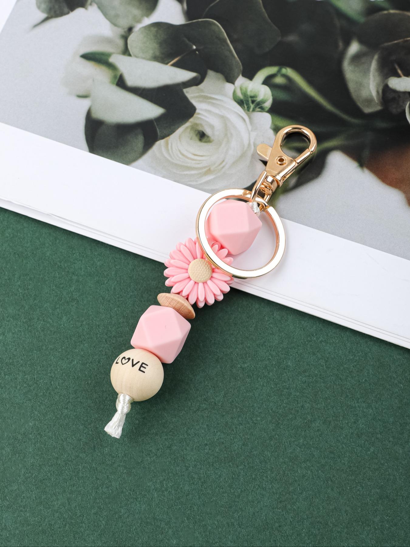 Elegant Daisy Keychain, Soft Silicone Beaded Wristlet, Perfect Mother's Day Gift for Mom, Viral Tiktok Accessory, 1pcs