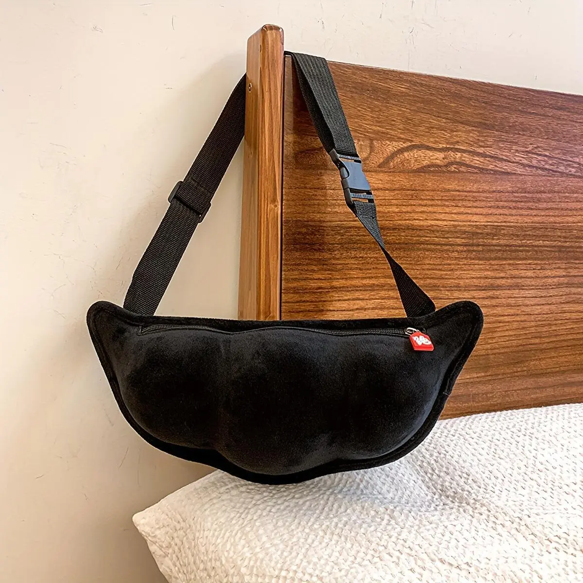 Quirky Pea-Shaped Crossbody Shoulder Handbag for Women, Casual Everyday Purse for Sport Use & Outings, Shoulder Strap, Fashion Accessory, Casual Shoulder Sling, Bags