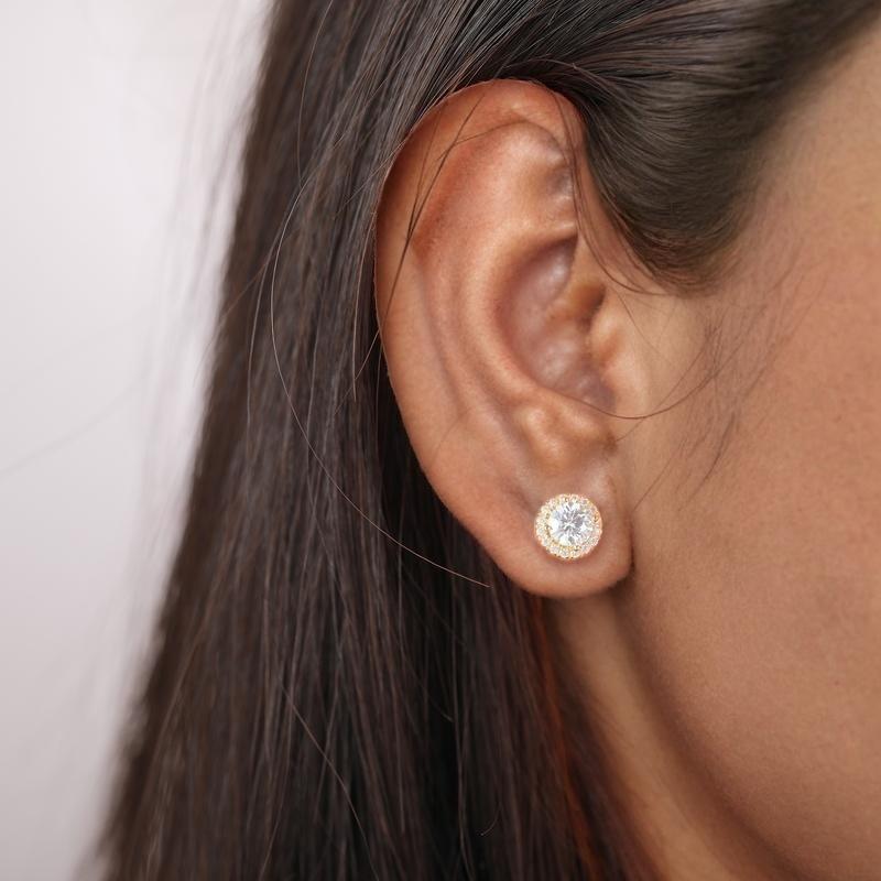 Delzzad 18k Gold-Plated Iced Out Halo Stud Earrings D Color VVS Synthetic Moissanite Stud Earrings Jewelry S925 Studs Perfect Birthday Mother’s Day Christmas Gift for Men Women Wedding Set