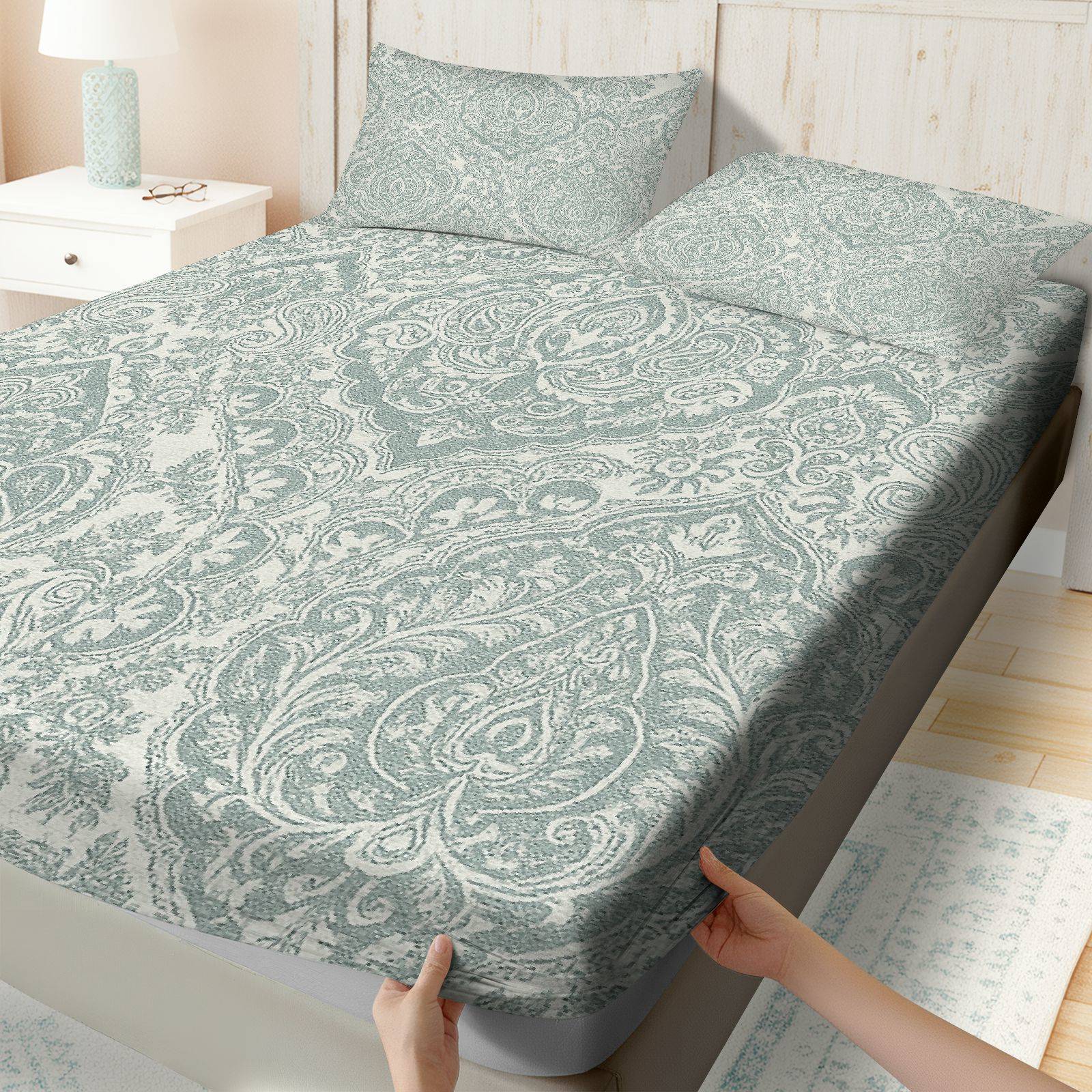 3Pcs Damask Pattern Elegant Luxury Fitted Sheet Three Piece Set (1*Fitted Sheet+2*Pillowcases, Coreless), Home Decor theme, Decorative Bedding Set, Mattress protector Soft, Breathable, Decorative Bedsheet Sets, Breathable Sheets