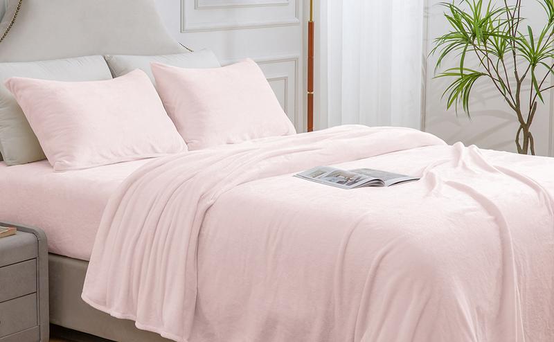BEDELITE Super Soft Fleece Sheets Set - Queen/King Size, Fitted Flat Pillowcases, Deep Pocket, Comfortable Bedding for Valentine's Day Gifts