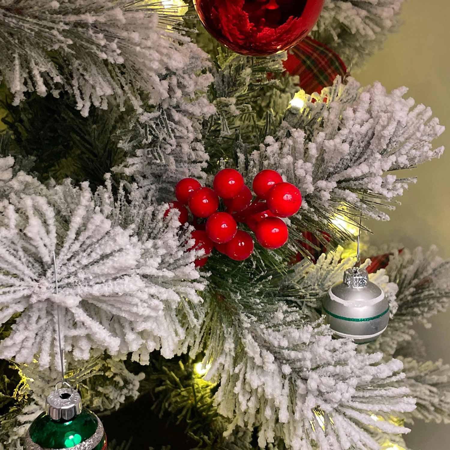 30 Packs Red Berry Stems, Artificial Holly Berries for Christmas Tree Picks Decorations Flower Wreath DIY Crafts Holiday and Home Decor, Home Decor Ornament