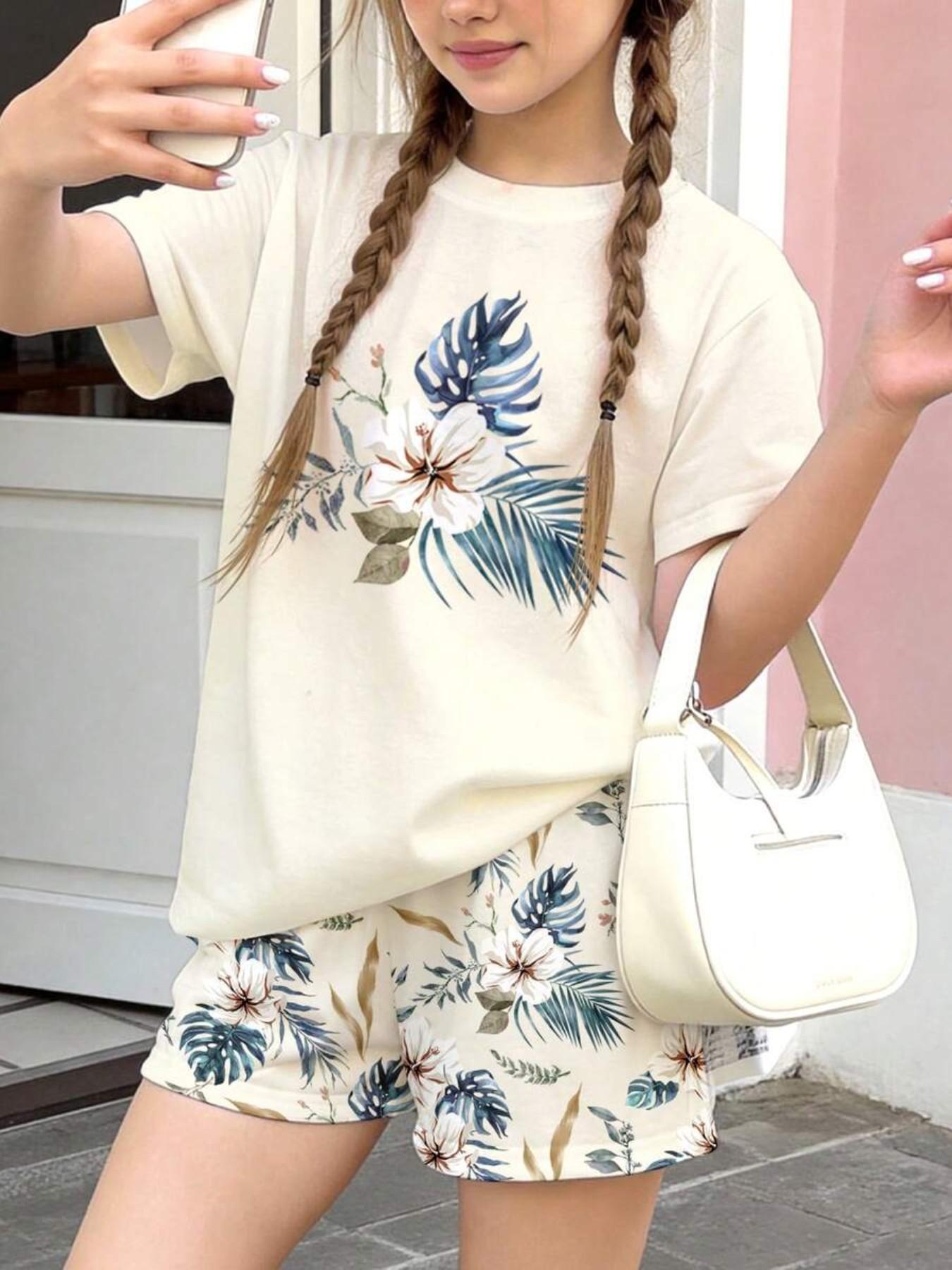 Girls Vibrant Floral Print T-Shirt and Shorts Set, Summer Outdoor Campus, Fashionable Trendy Casual Wear, Loose-Fitting Suit, Tropical Print Set, Summer Clothes Set