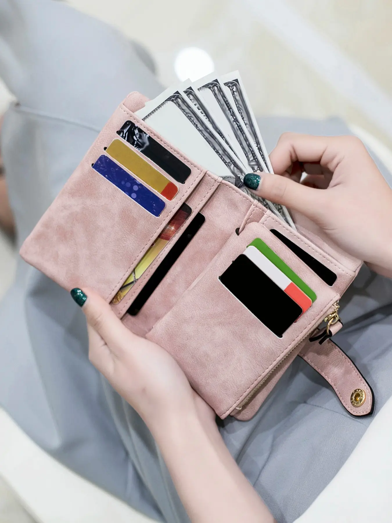 Women's Elegant Minimalist Short Wallet with Wristlet, Casual Versatile Zipper Card Slots Wallet, Trendy Wallet for Daily Use