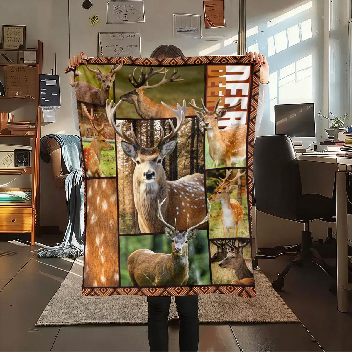 Plush Picnic Blanket, Soft & Cozy Design, Perfect for Camping & Outdoor Use, Ideal Gift for Nature Lovers, Durable Plush Material, Outdoor Camping Supplies