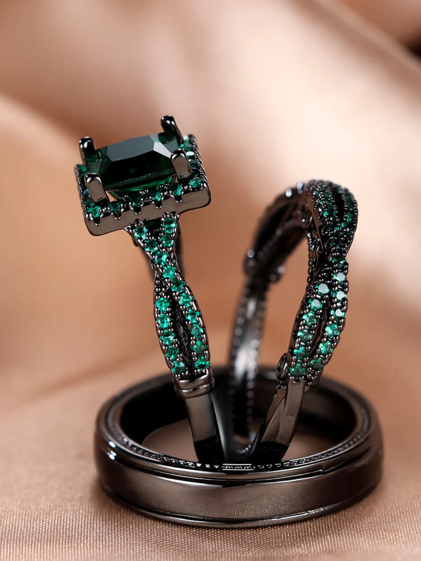3 Pieces Black Ring Set Vintage Square Stackable Rings for Man and Women Synthetic Crystal Inlay, Temperament Engagement Rings for Men & Women, Fashion Party Jewelry for Valentine's Day Gift