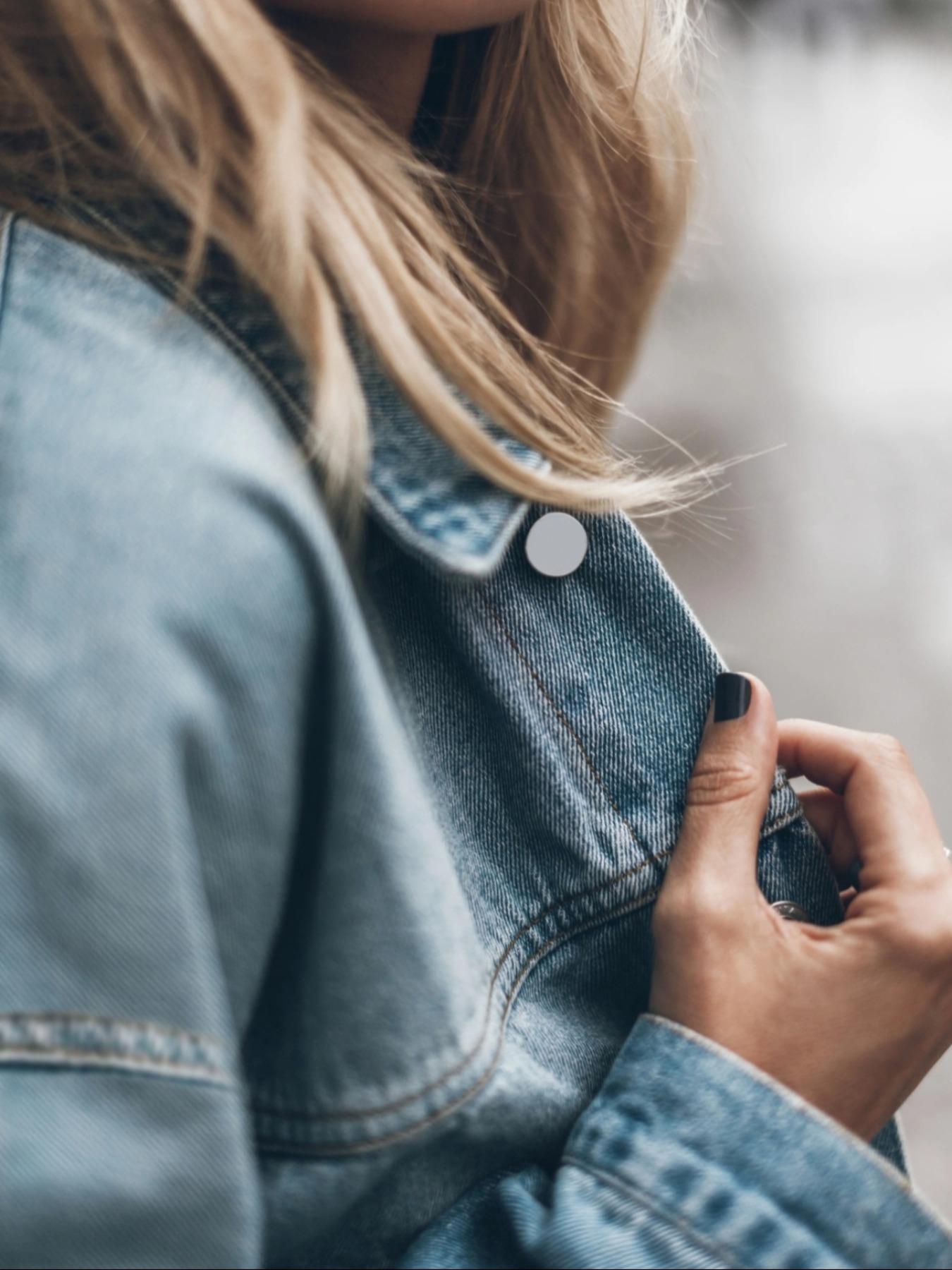 New Women's Street Fashion Denim Jacket, Classic Casual Washed Look, Heavy Craftsmanship, Versatile Design, Perfect for Daily Wear