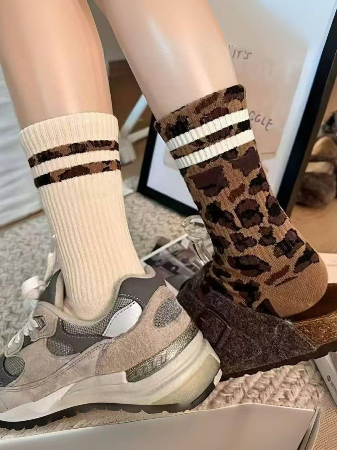 3 Pairs Women's Leopard Print Crew Socks, Fashionable and Comfortable, Breathable and Sweat-Wicking, Ideal for All Seasons