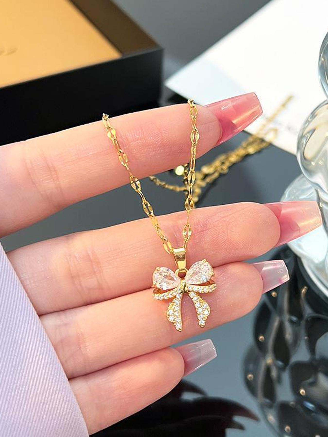 Elegant Zircon Butterfly Pendant Stainless Steel Necklace, Fashionable Women's Party Commuter Versatile Gift, Stylish Ladies Jewelry, Statement Necklace