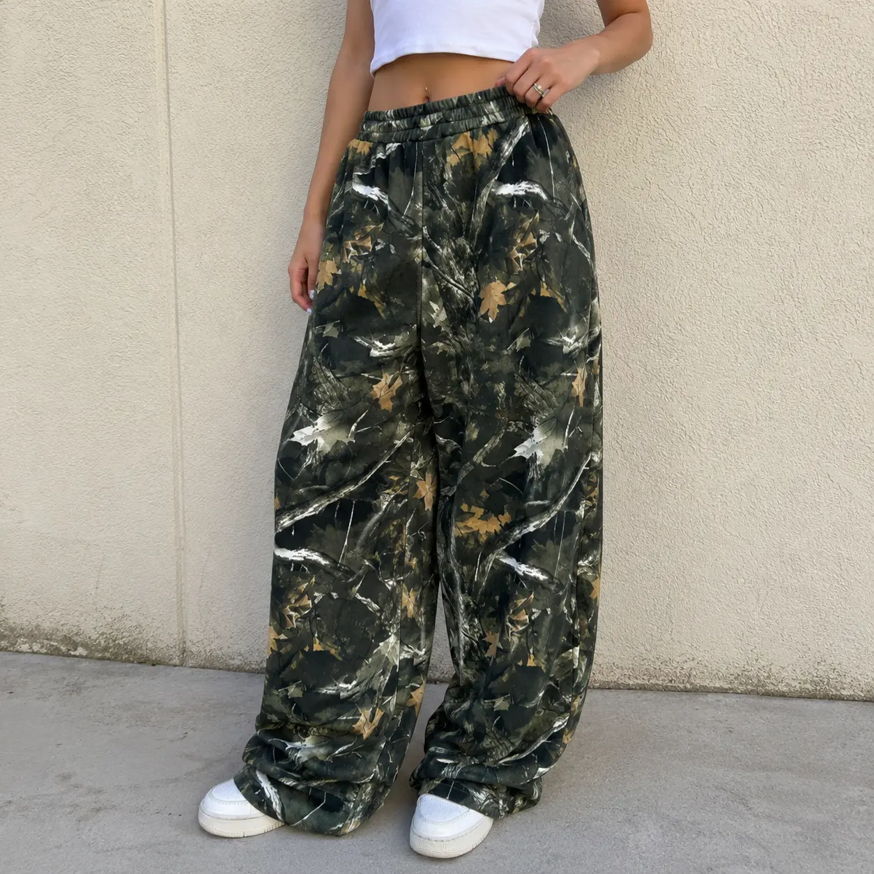 Women's Y2K Tree Camo Wide-Leg Pants, Elastic-Waist Baggy Sweatpants, American Retro Streetwear, Loose Fit Casual Trousers, Back to School Outfits, College Campus, Travel, Lounge, Everyday Wear, Fall Fashion