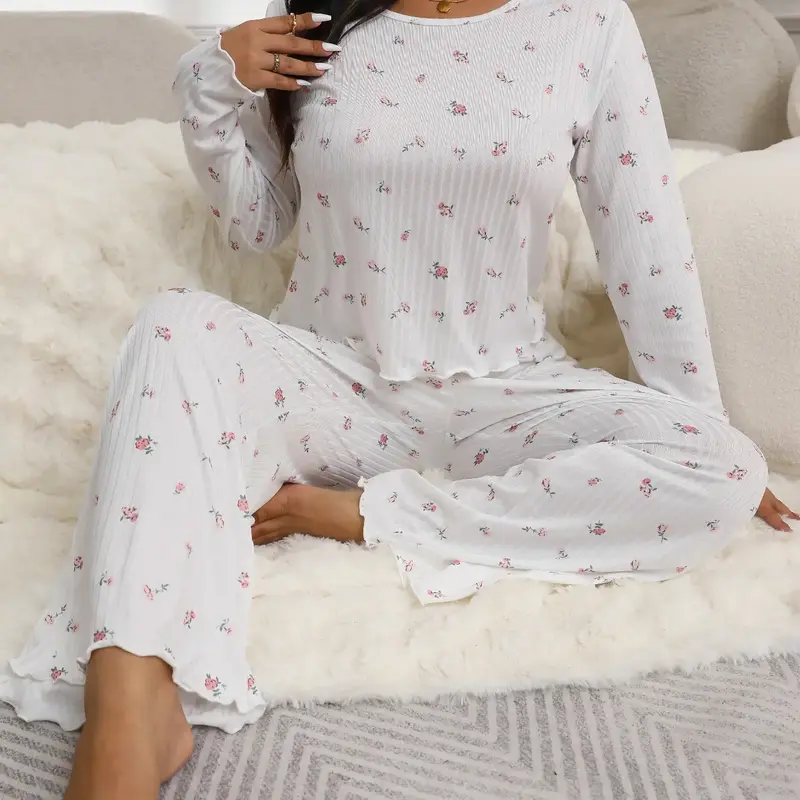 【Plus Size】 Two-Piece Set Ditsy Floral Print Lettuce Trim Tee & Elastic Waist Pants Pyjama, Women's Sleepwear for Spring & Fall, Pajamas