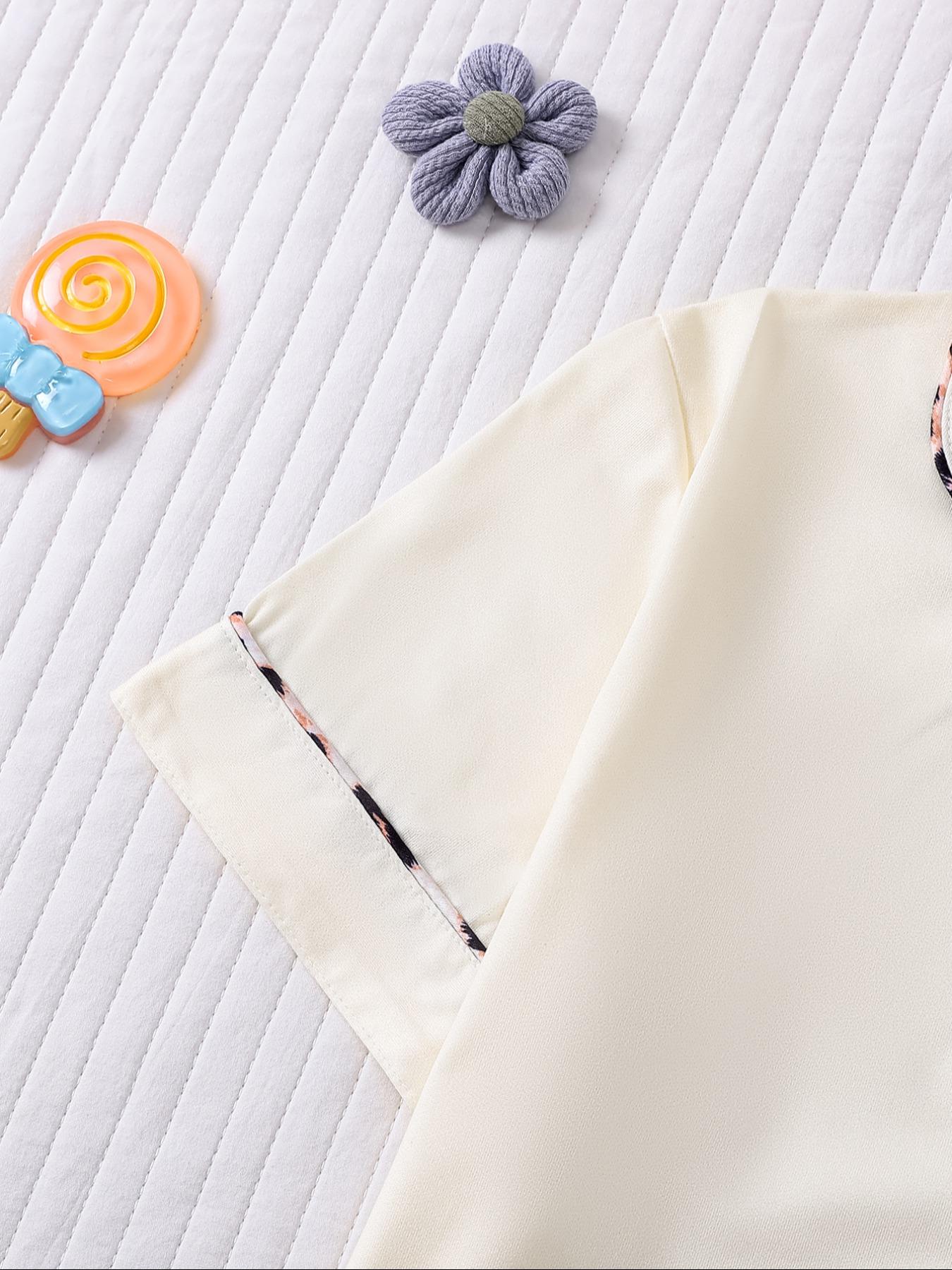 Children's 2-piece pajamas set, new style with short sleeves and shorts with a collar and pockets, fashionable pajamas, Casual Comfy Pajama, beautiful, comfortable soft pajamas, suitable for girls of middle and large size