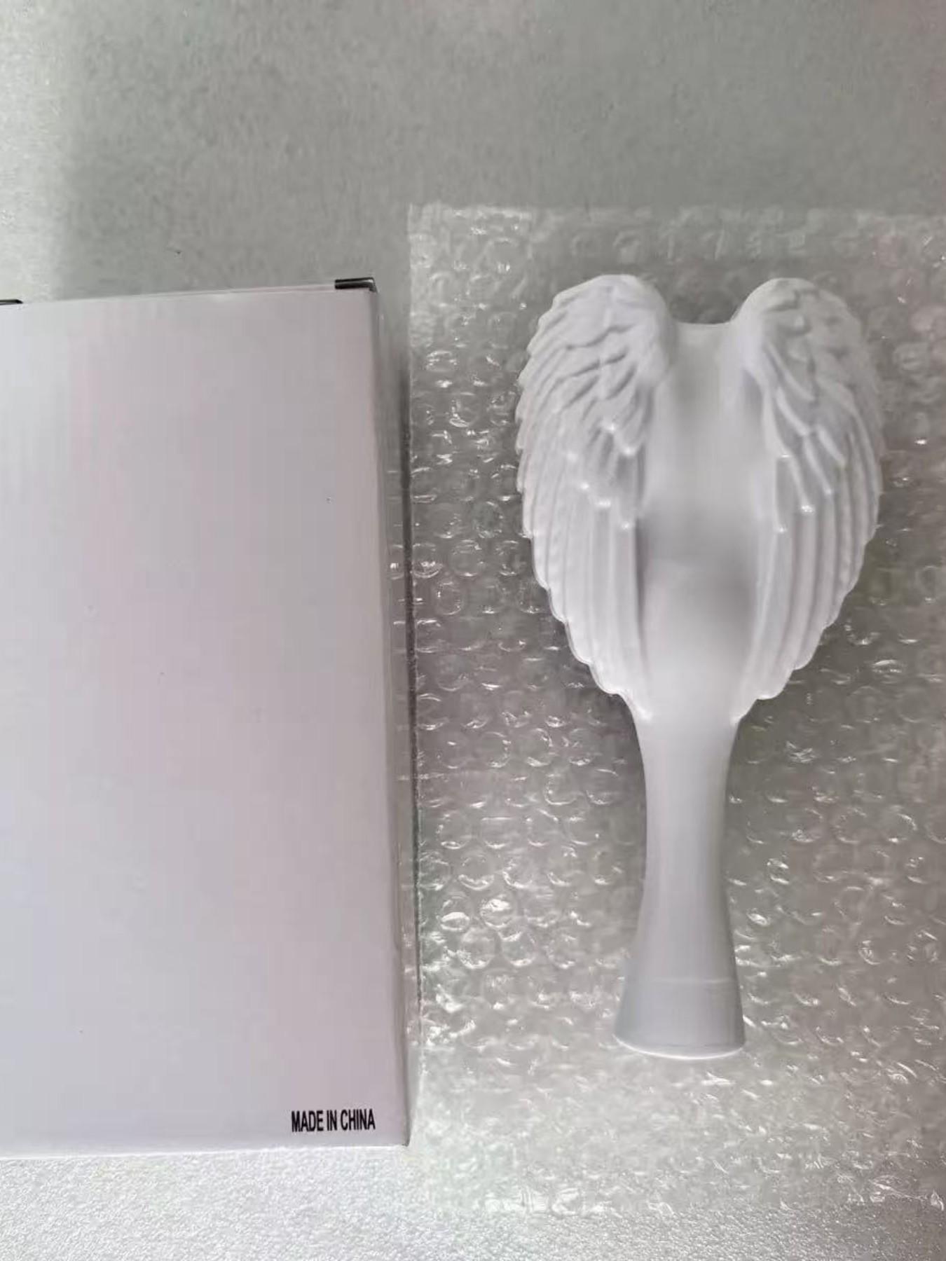 Angel Wings Comb for Smooth and Detangled Hair, Non-Heat-Based Hair Styling Tool, Ideal for Curly Hair Care, Sleek Design