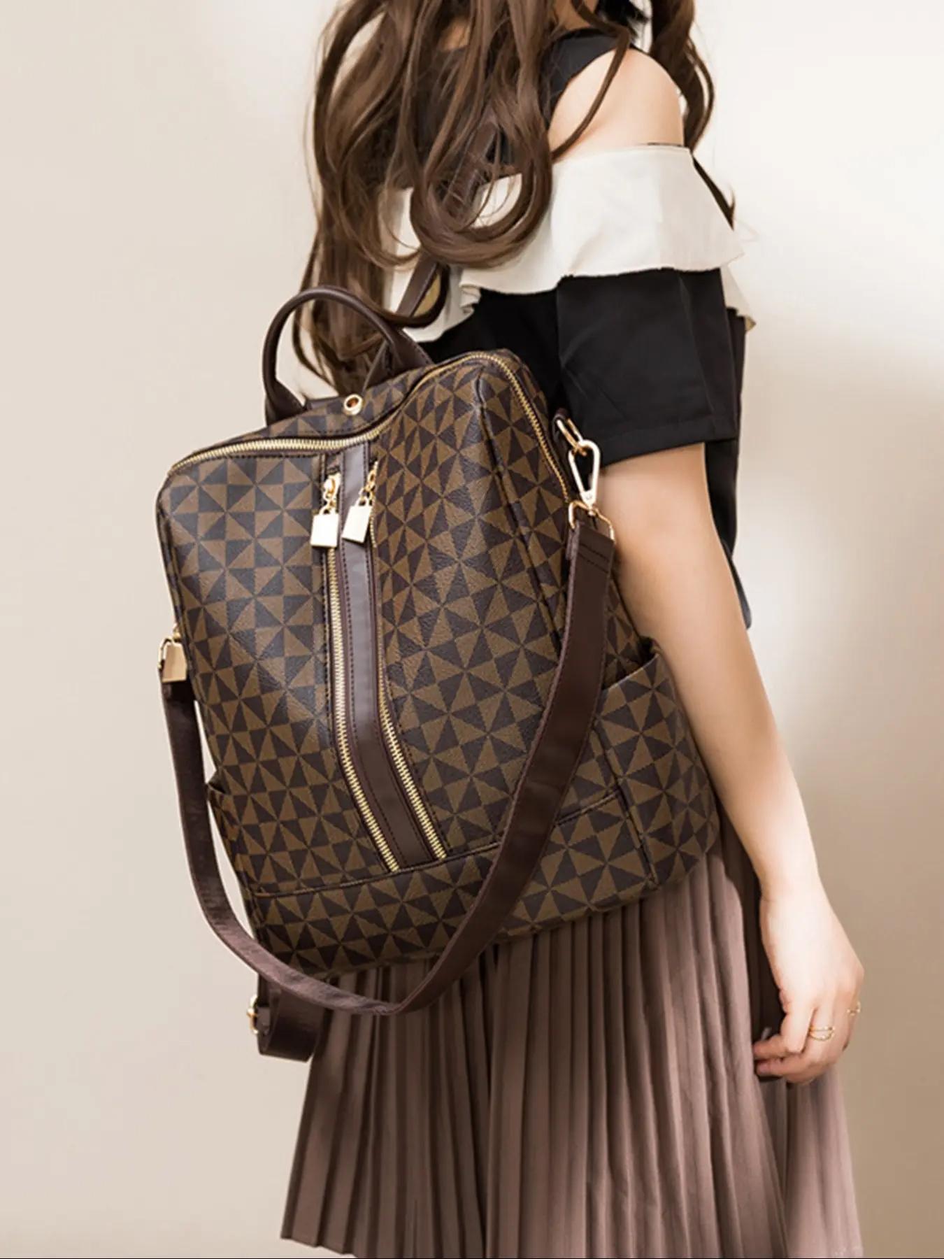 Fashionable Geometric Pattern Backpack & Wristlets Bag, Casual Printed Backpack, Lightweight Casual Daypack, Casual Large Capacity Backpack, Trendy Versatile Travel Durable Backpack for Women