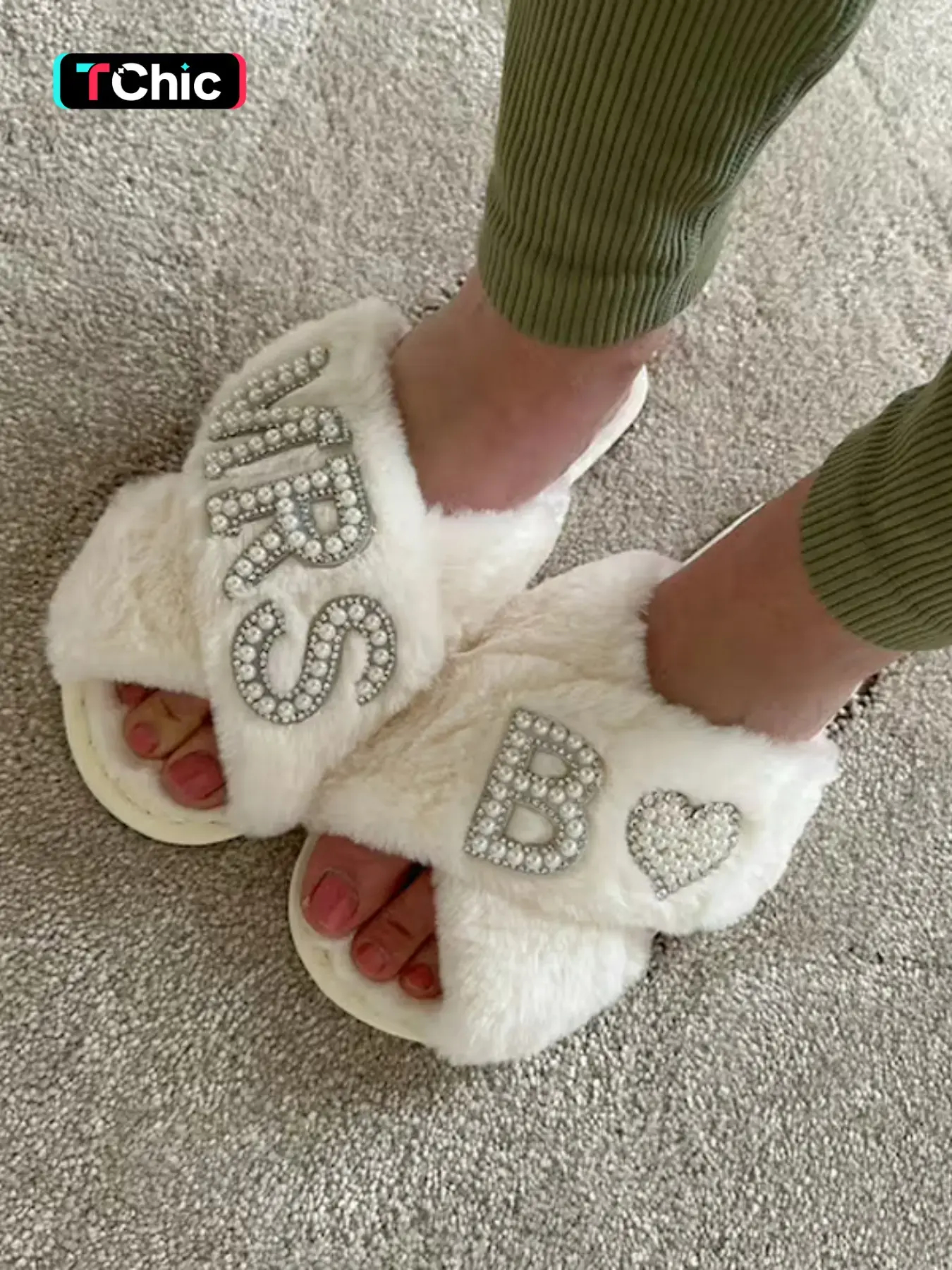 Women's Rhinestone & Faux Pearl Decorated Slippers, Casual Soft Comfortable Home Slippers, Fashionable Criss Cross Design Slippers for Indoor & Outdoor Wear, Soft Fluffy Footwear, House Slippers