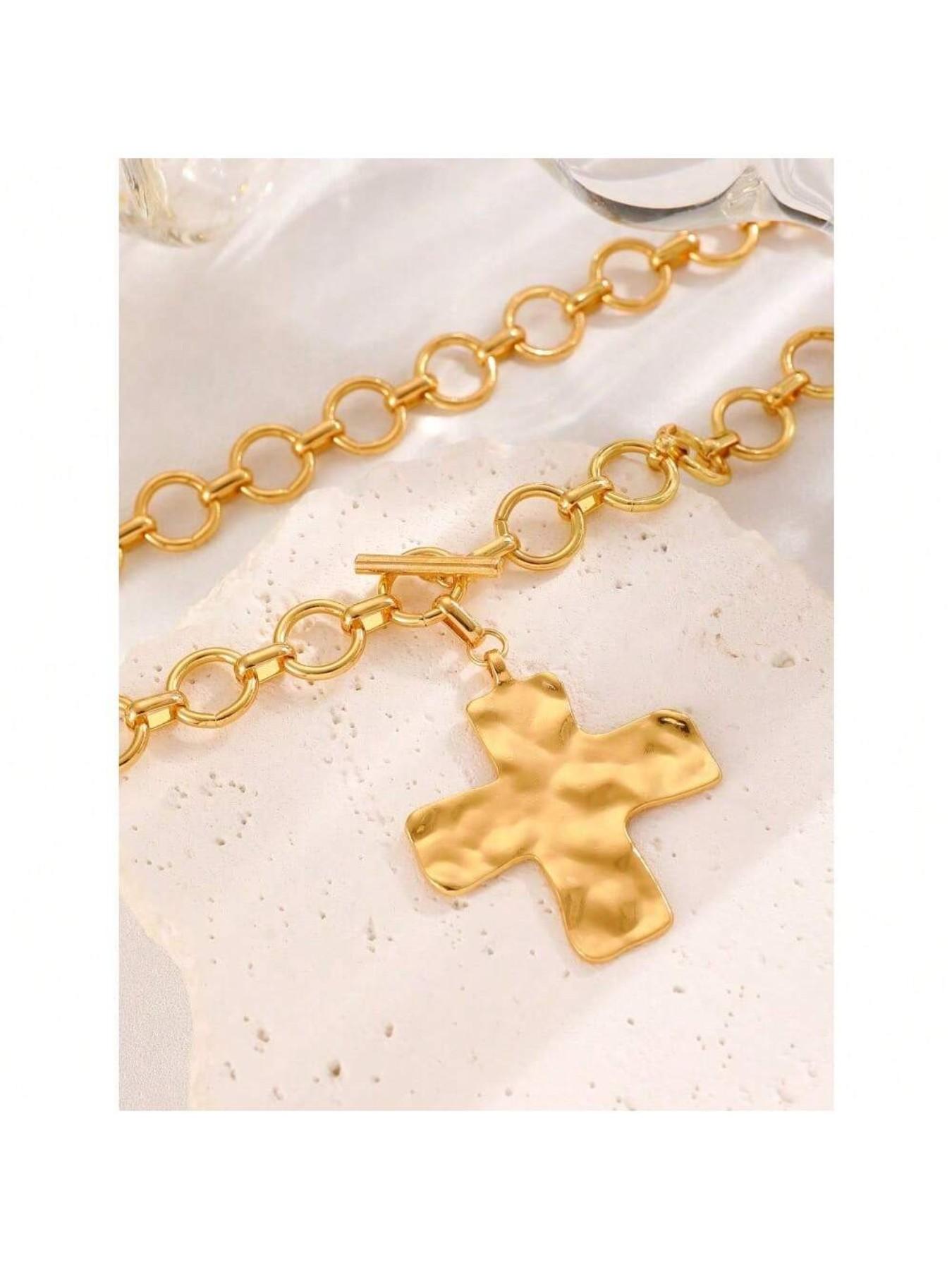Chunky Cross Necklace for Women Statement Cross Pendant Necklace Layered Hammered Bold Cross Necklace Vintage Toggle Clasp Necklace Jewelry For Easter Gift