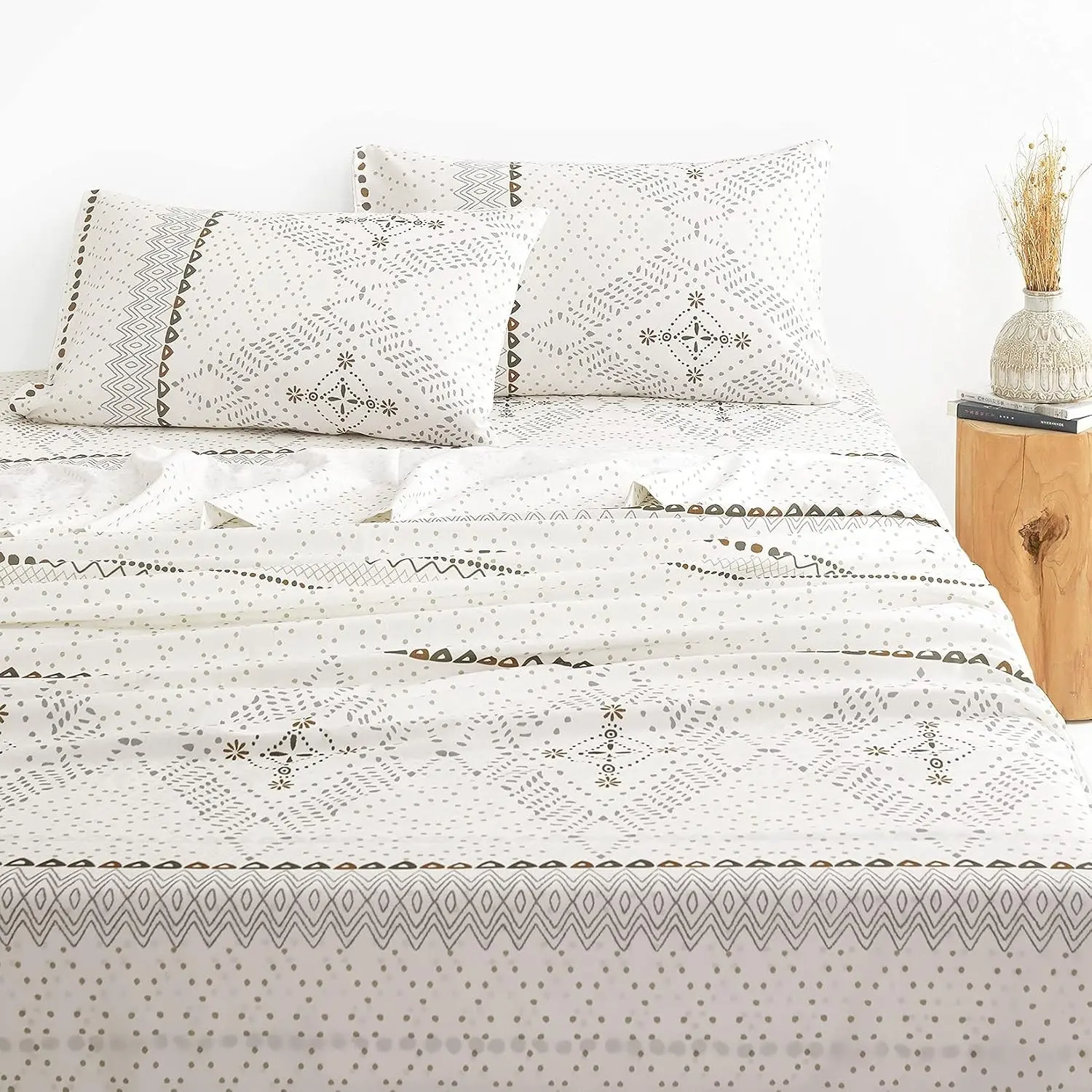 Boho Bed Sheets, 4-Piece Sheet Set, Bohemian Chic Western Geometric Aztec Aesthetic Bedding, Deep Pocket, Beige, Queen Size