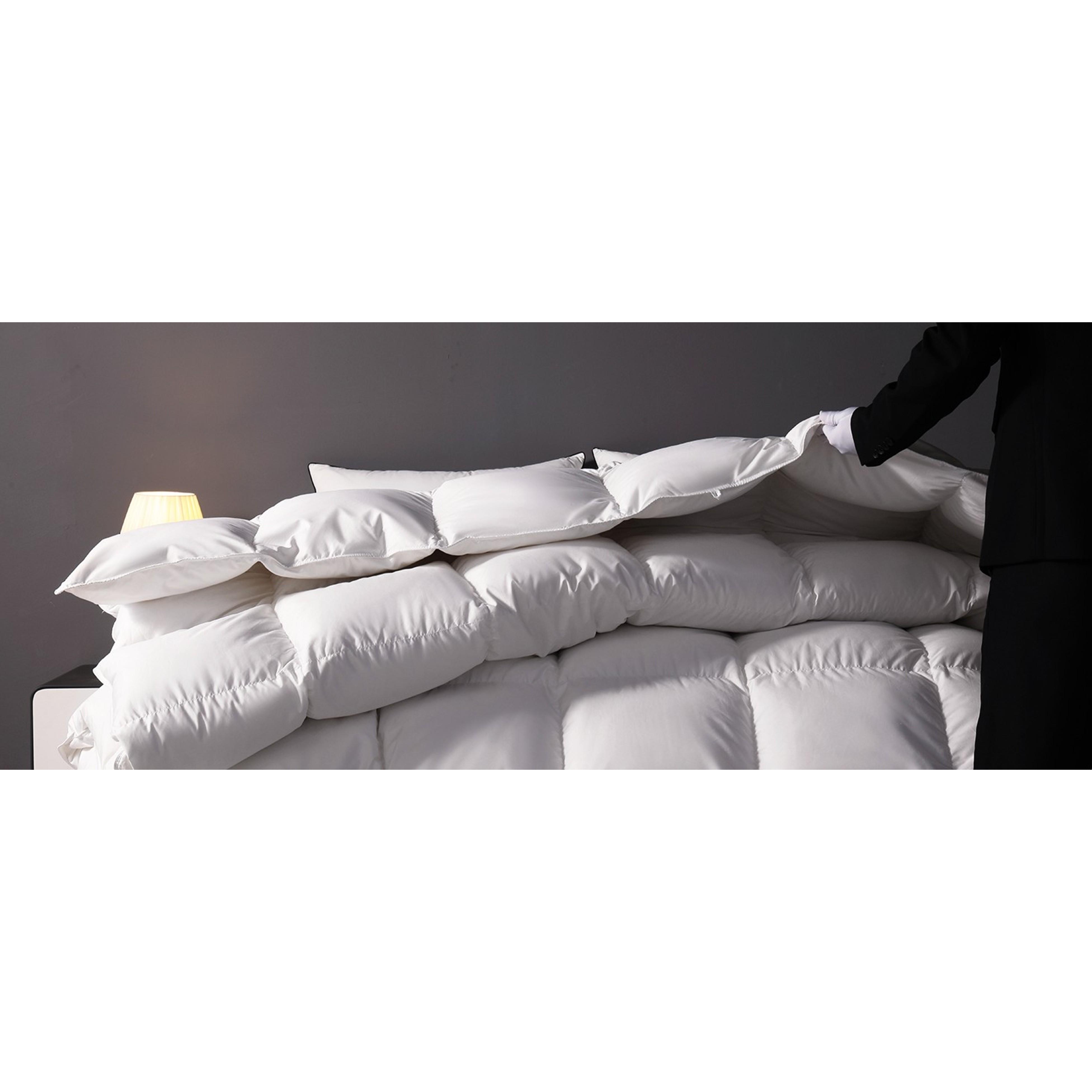 Feather Down Comforter Queen Size Duvet Insert, Light Weight True Baffle-Box Noiseless Bedding Comforters, Soft Hotel Collection Bed Comforter, Medium Warmth - White, 90 X 90 in.
