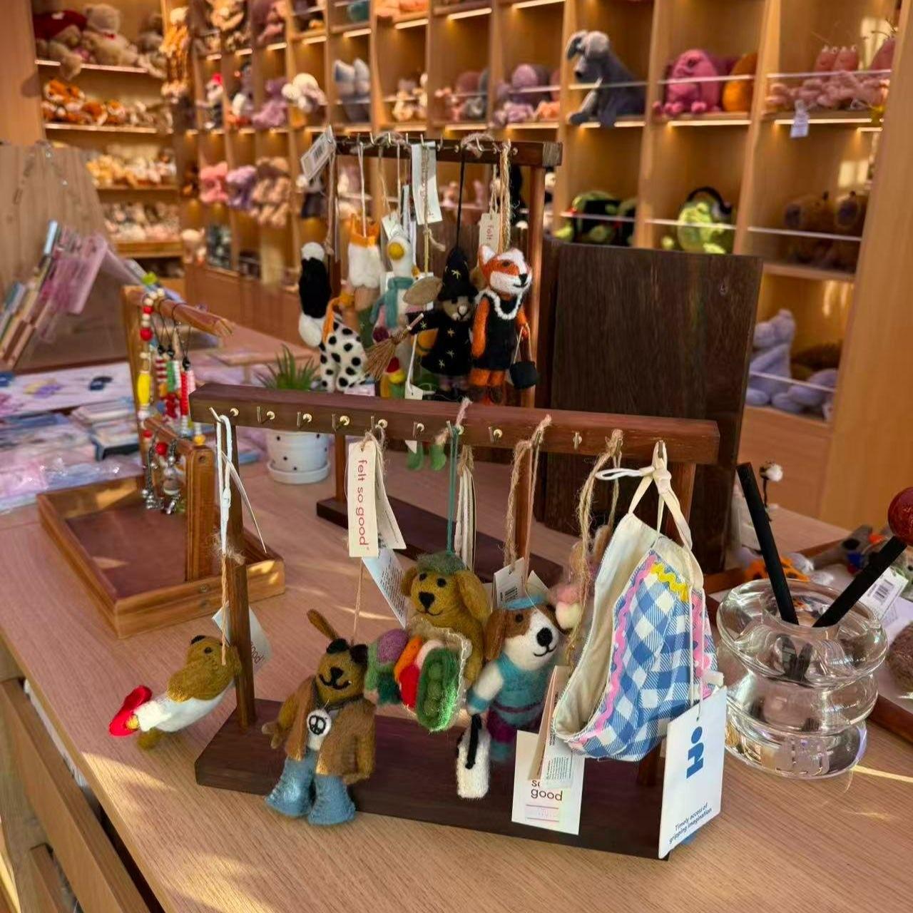 Walnut Color Necklace Display Stand, Solid Wood Jewelry Holder, Handmade Bracelet Pendant Rack, Wooden Storage Organizer