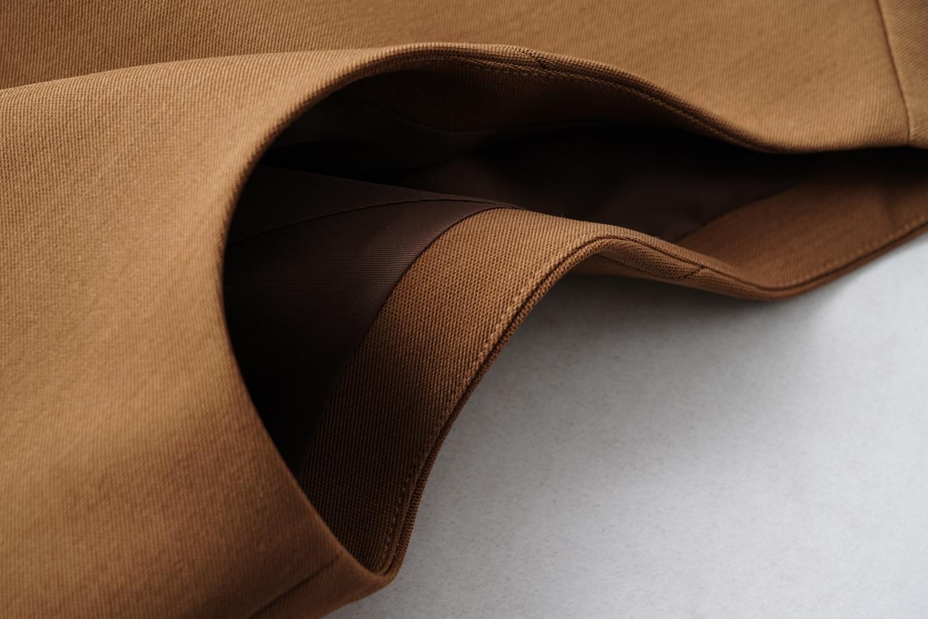 Women's Solid V Neck Button Front Fitted Blazer Vest with Pockets, Casual Sleeveless Vest for Work Office Business, Ladies Spring & Fall Clothes