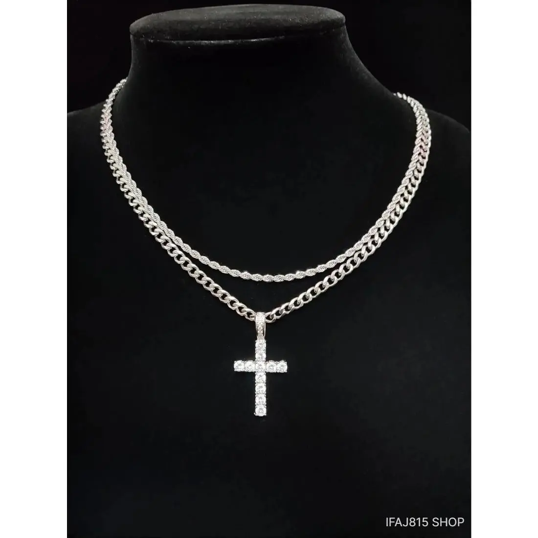 Cross Necklace for Men Women, Hip Hop Rhinestone Pendant Necklace with Stainless Steel Twist Chain, Bold Statement Jewelry with Sparkling Cross Design, Trendy Streetwear Accessories, Unisex Gift for Birthday, Anniversary and Daily Wear