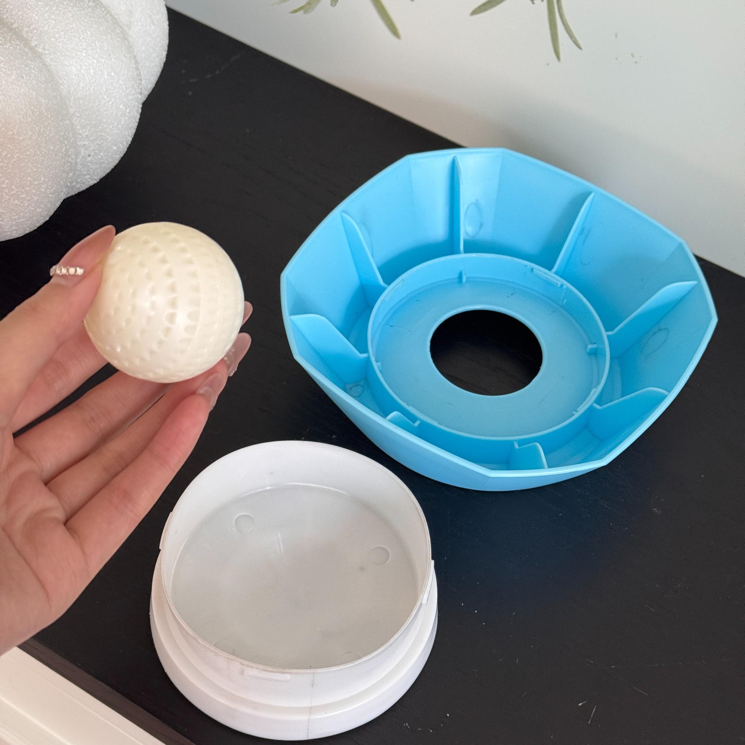 This interactive slow feeder bowl for large dogs and cats combines a silicone licking surface with a puzzle ball to slow eating and reduce anxiety.The calming design helps relieve coughs.Replacement balls are included for longer use enrichment pet buttons